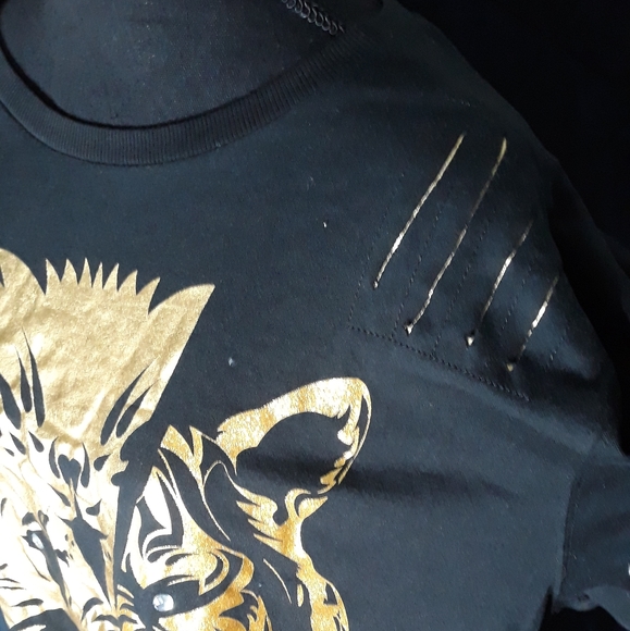 Shirt - Picture 3 of 3